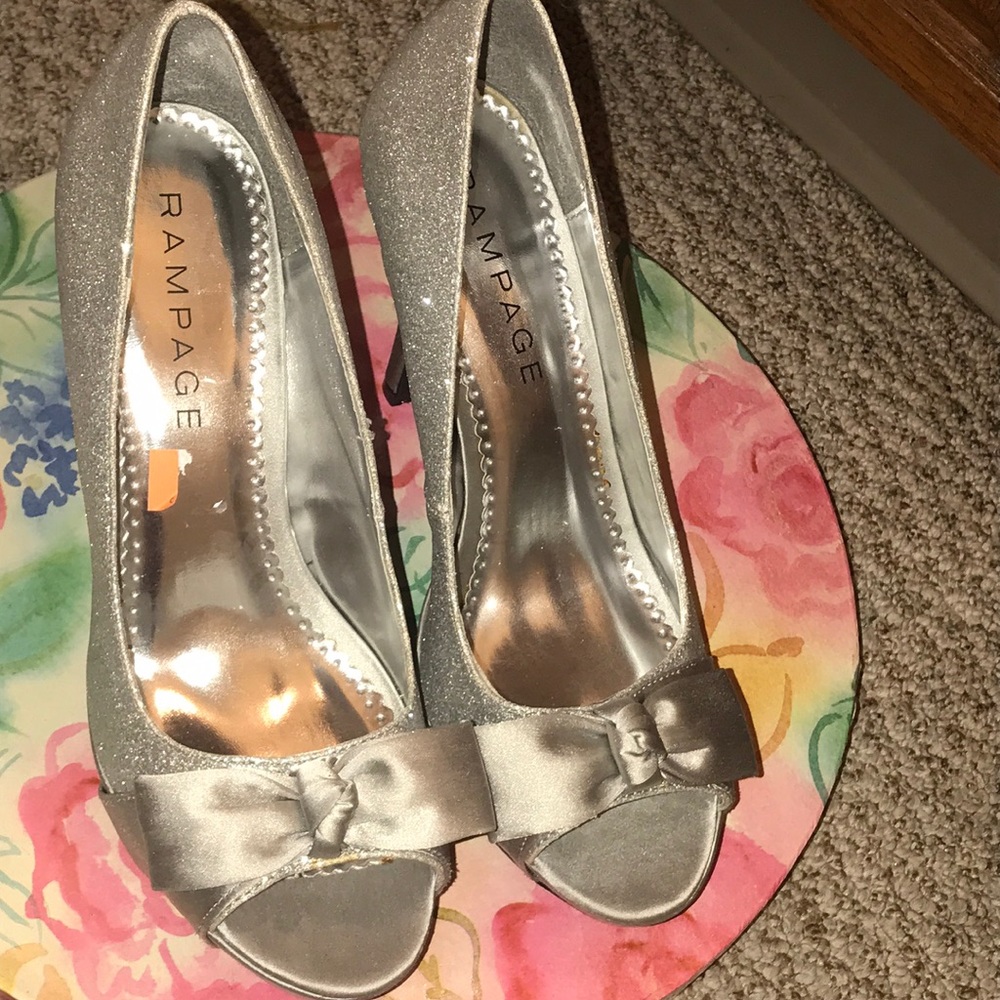 Rampage high heels Silver nwot 9 med
